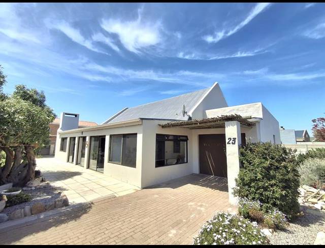 3 BEDROOM HOUSE FOR SALE IN BRITANNIA BAY